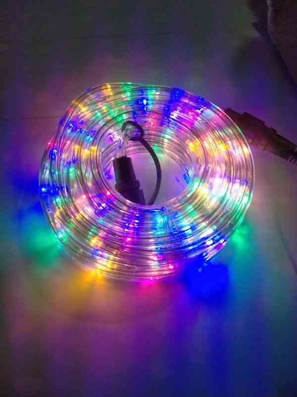 NEW 10M Connectable LED Rope Light Coloured LEDs Plugged Low